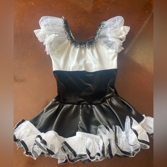 Dance Costume (Danso) - Picture 2 of 4